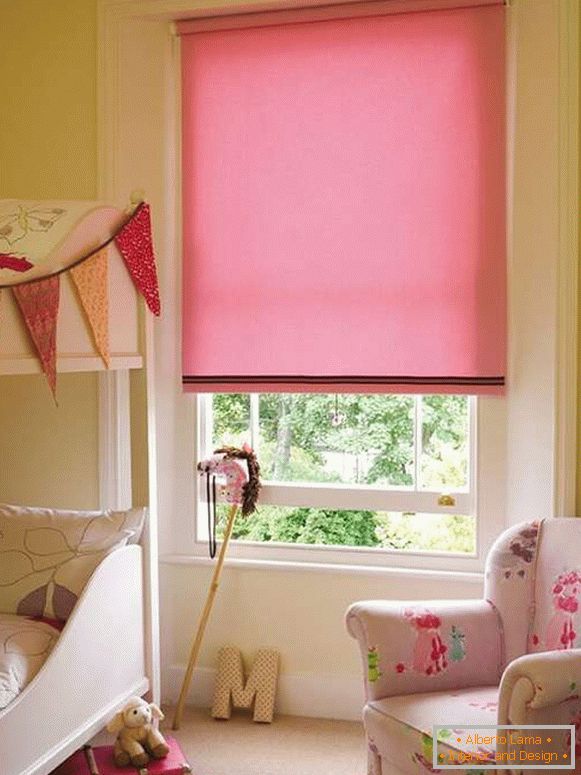 roller blinds in the children's room photo, photo 36