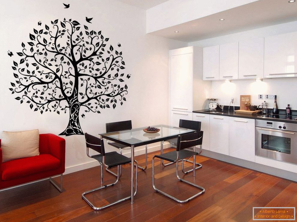 Tree with birds on the wall of the kitchen-dining room