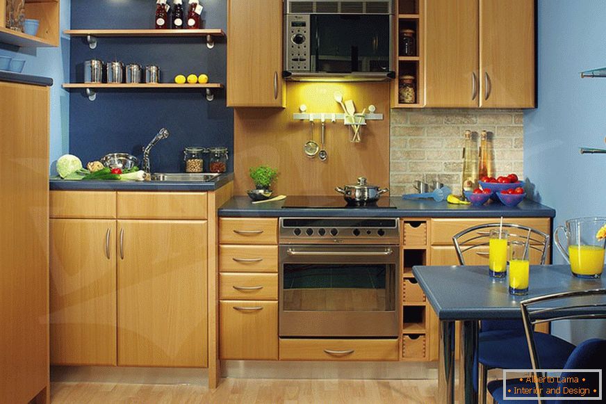 Modern kitchen set