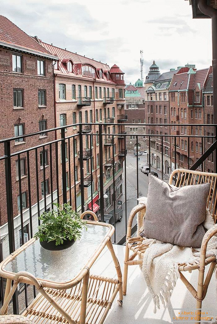 Small balcony with city view