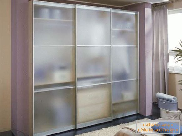 Closet compartment with transparent glass doors