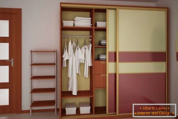 Color glass doors for cabinets of a compartment - photo in an interior