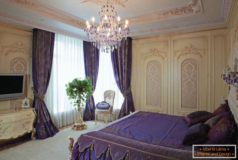 Design curtains in the Baroque style