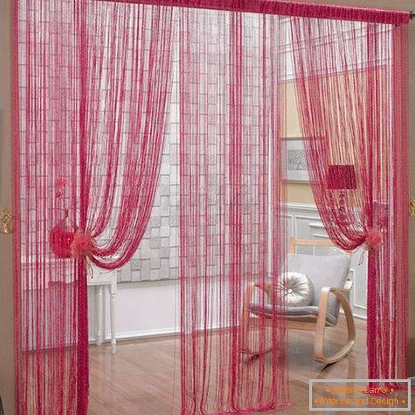 How to beautifully hang the curtains of a thread between rooms