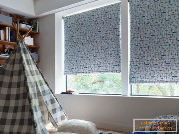 roller blinds for children in a children's room for a boy, photo 39