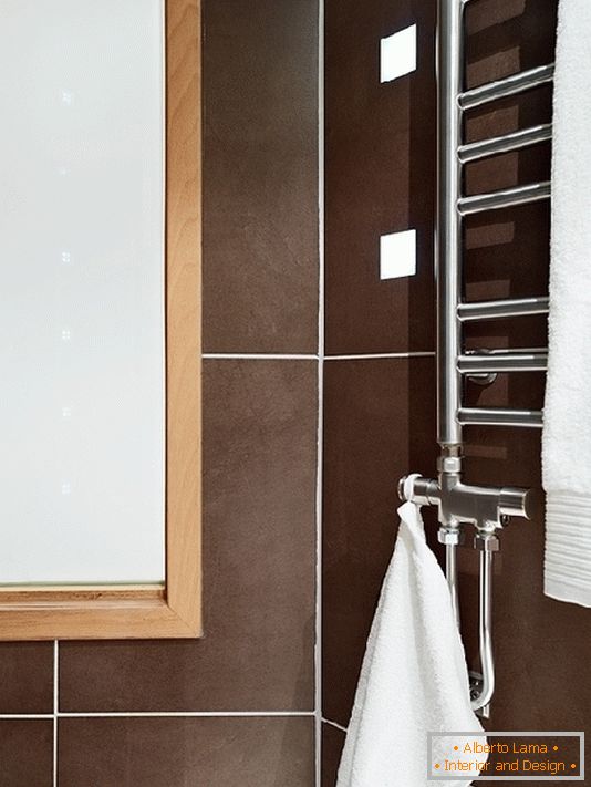 Stainless steel heated towel rail