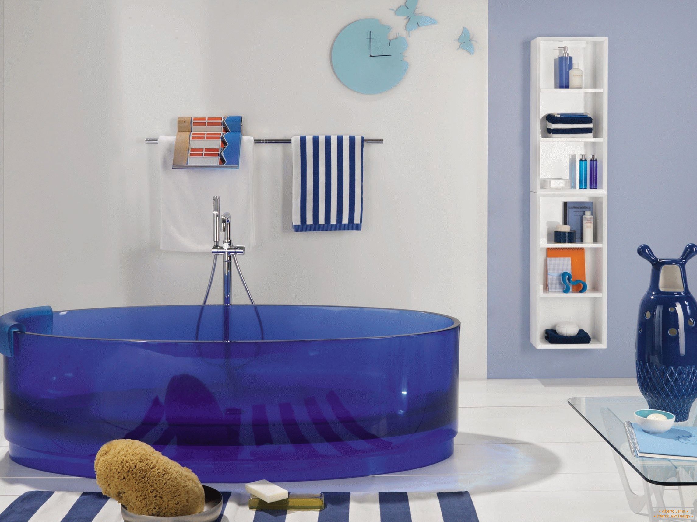 Bath in blue colors