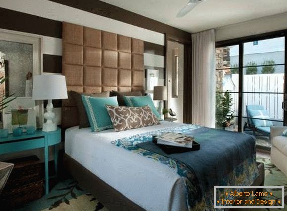 Combination of blue and turquoise colors with a brown color in the interior