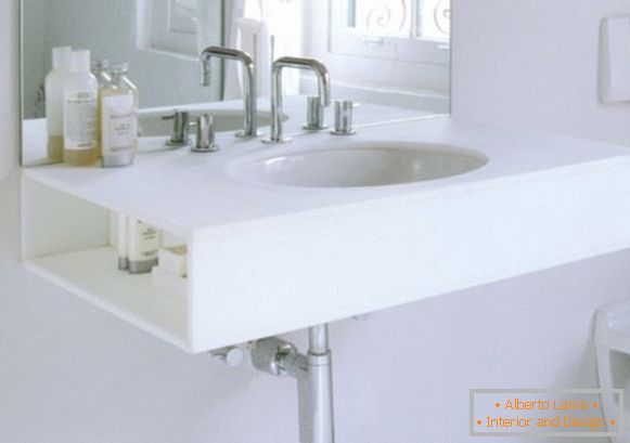 Small hanging sink