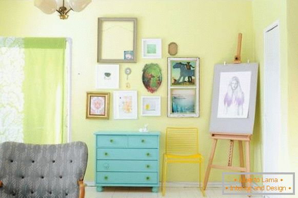 Decoration of the wall in the living room is yellow