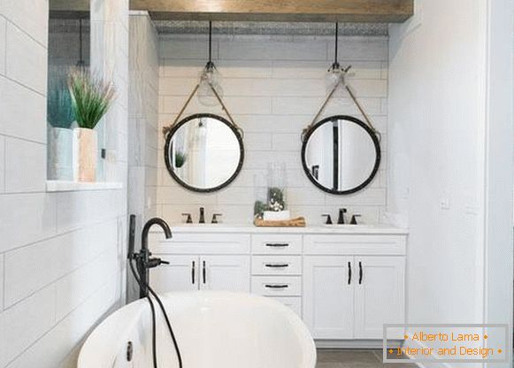 round-mirrors-in-the-bathroom