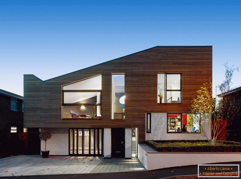 A modern warm house with an external facade from the studio Stephenson ISA