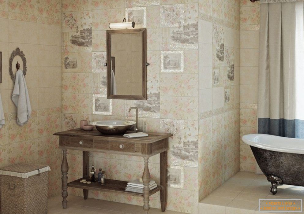 Decoupage of tile в ванной