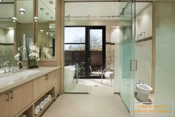 Glass partitions and doors for bathroom and toilet - photo in interior