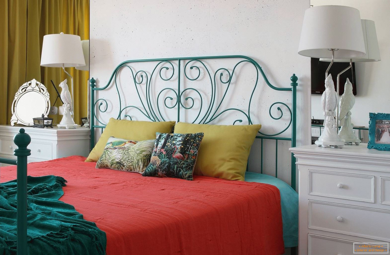 Bedroom с кроватью в стиле 60-х