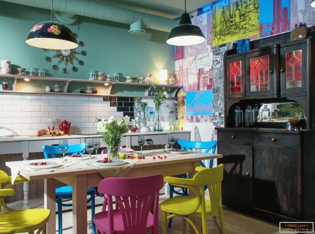 Bright chairs and a wall in the kitchen