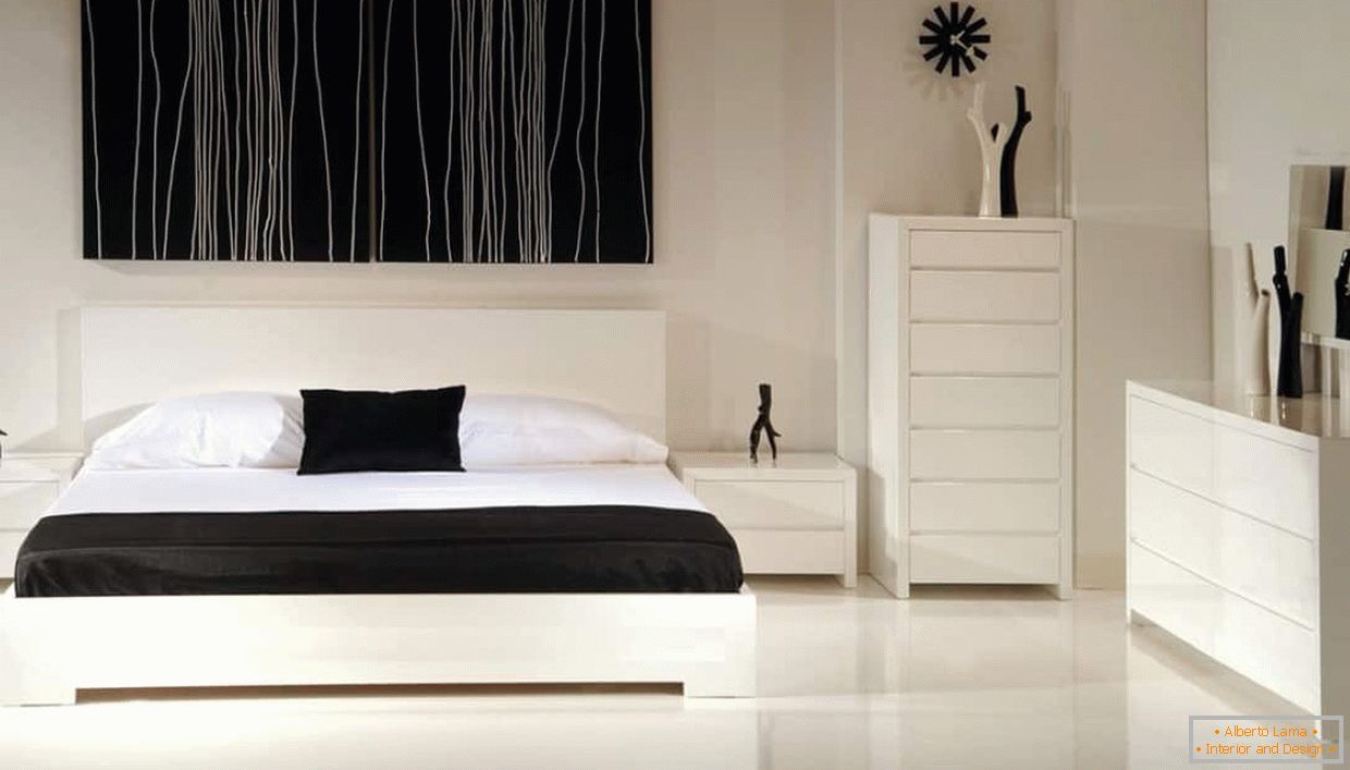 Black and white bedroom set
