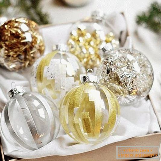 decoration-proshralichnyh-New Year's balls