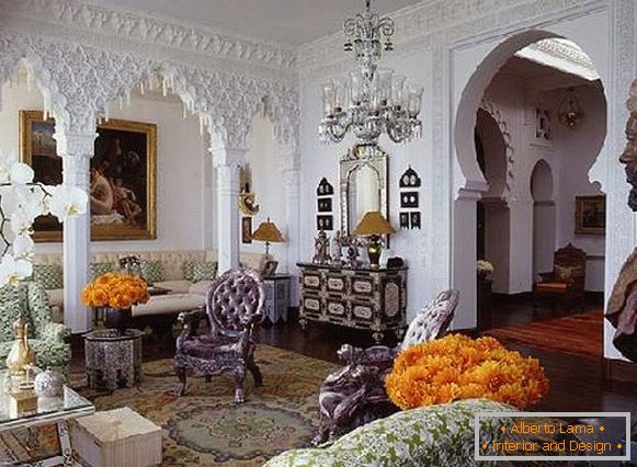 chandeliers and lamps in oriental style, photo 4