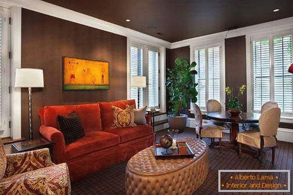 Dark walls in the interior - brown wallpaper in the hall