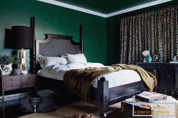Dark wallpapers for walls and ceiling in green