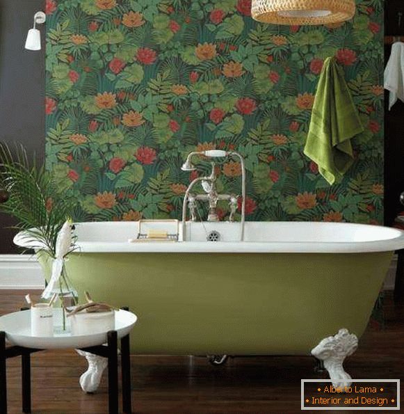 Dark wallpaper for the walls in the bathroom interior - photos in green tones