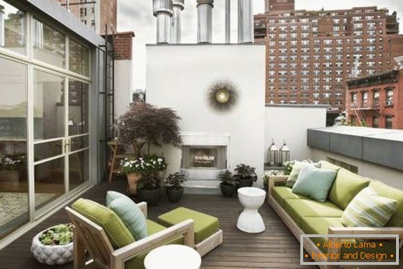 Beautiful terraces - photo in high-rise building with apartments