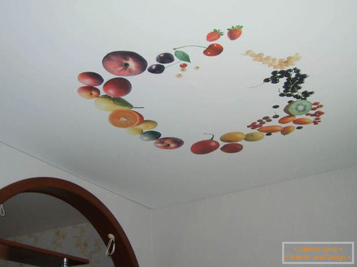 Fruit fair on the ceiling.