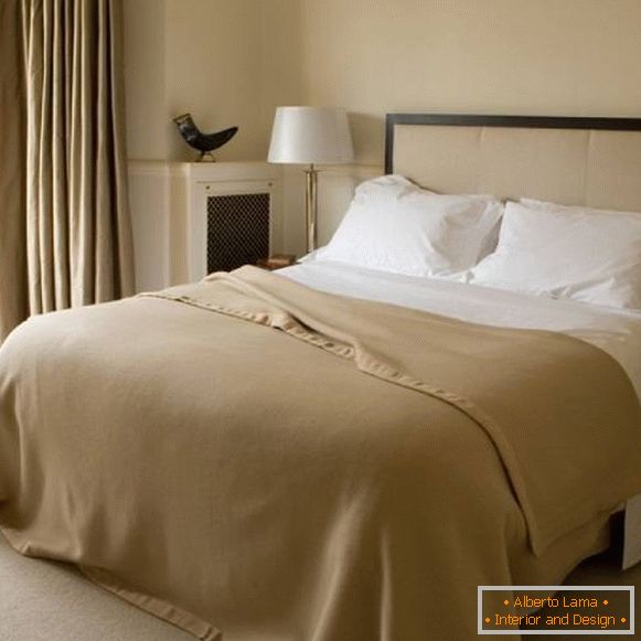Ideas how to sew the bedspread on the bed with your own hands