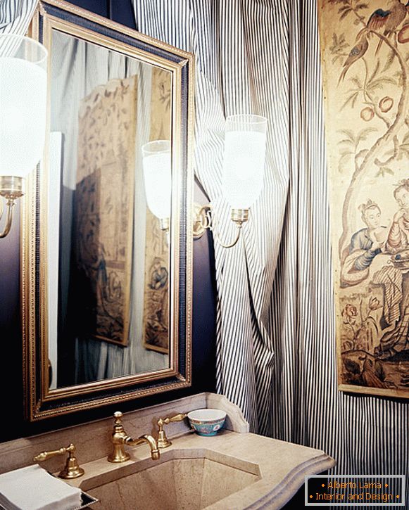 Interior of a small bathroom