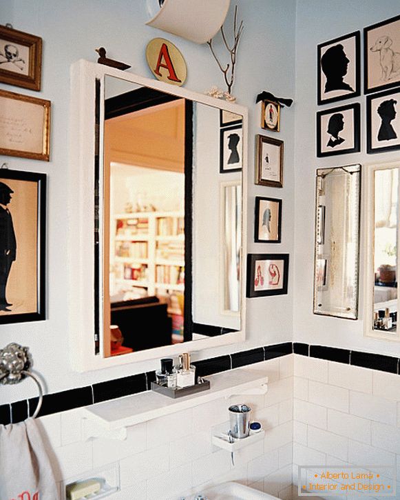 Interior of a small bathroom