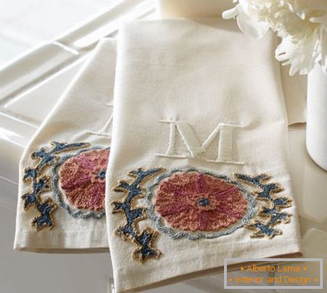 Towels with embroidery