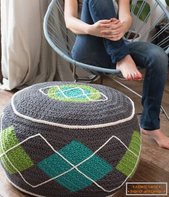 Knitted pouf with a pattern