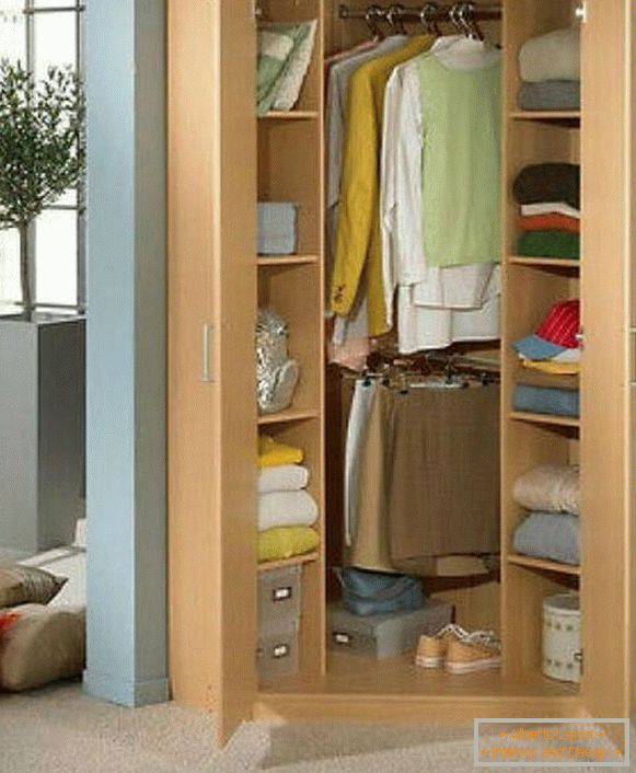 corner wardrobe in the hallway, photo 8