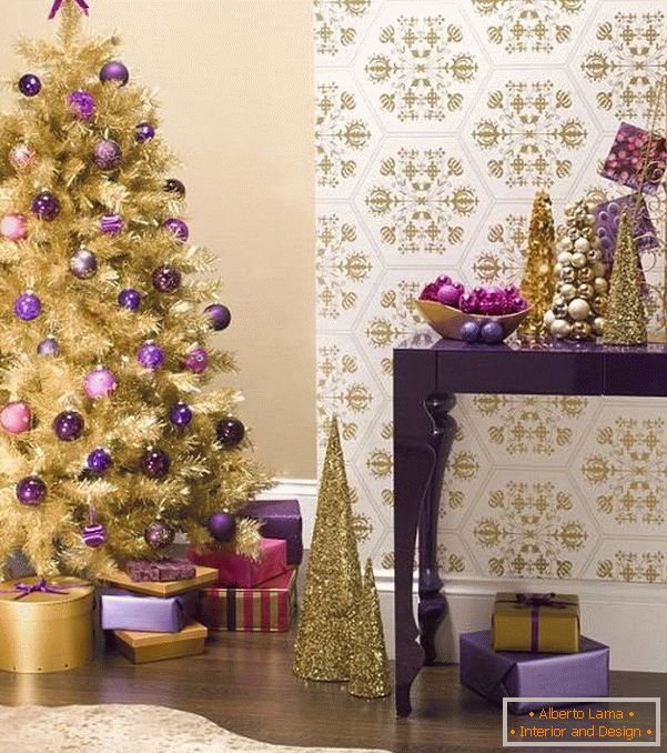 Christmas decorations in gold and violet shades
