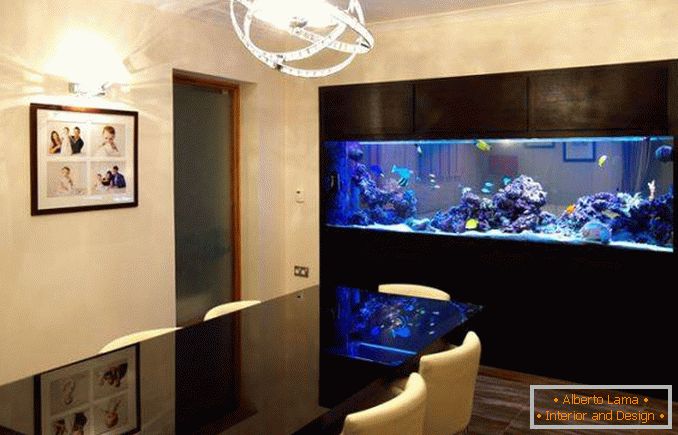 Built-in aquarium in the interior