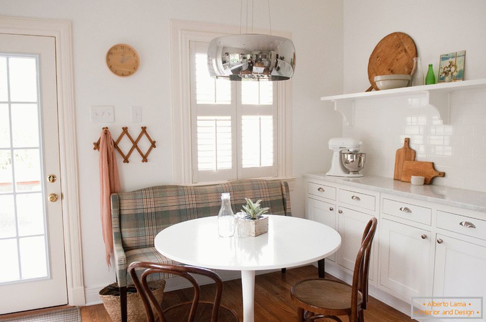 Textured furniture in the kitchen