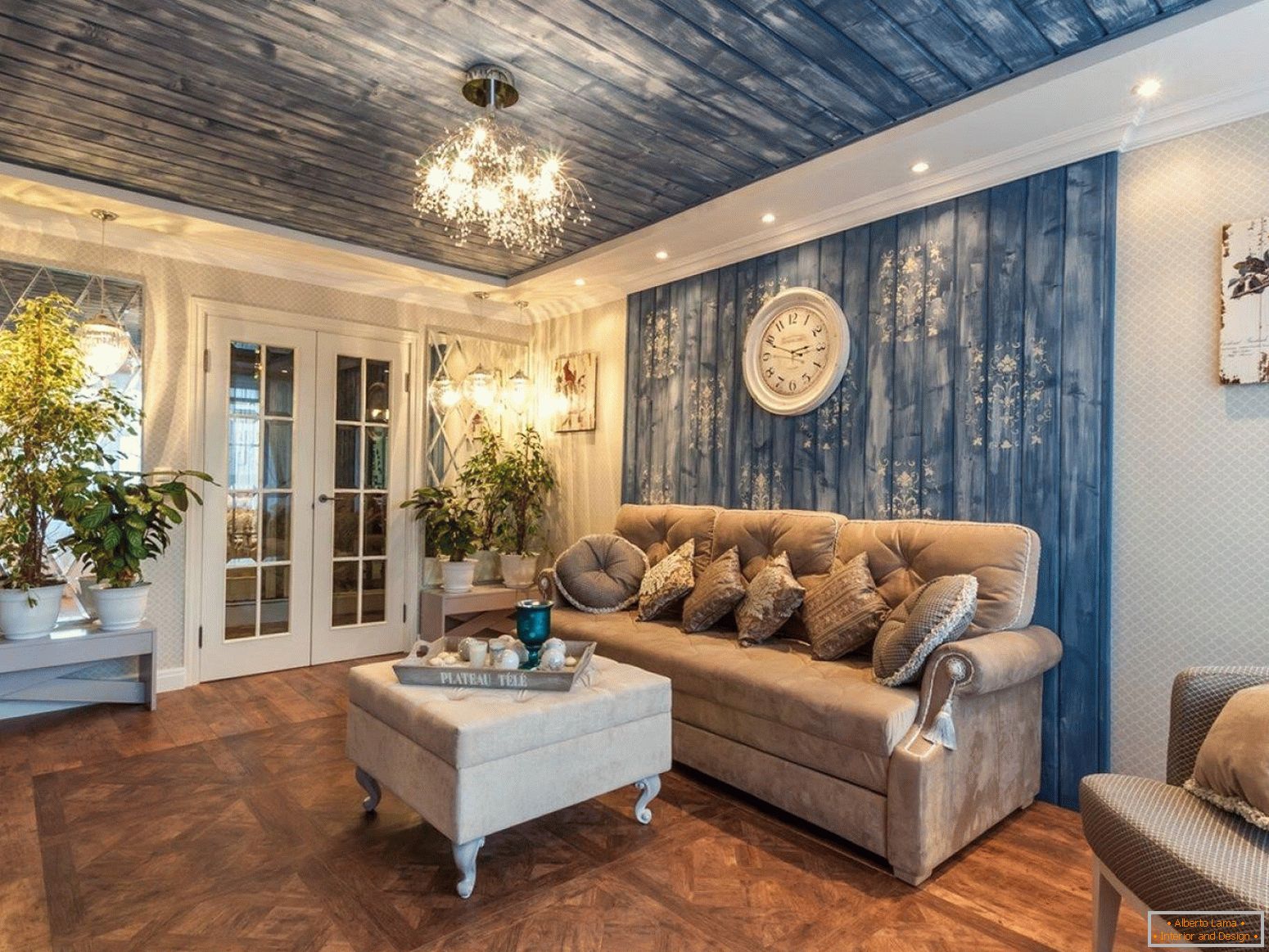 Wall and ceiling decoration in the living room by clapboard