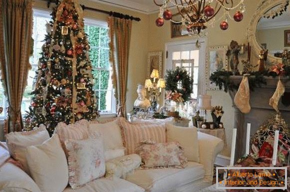 Glamorous Christmas decorations