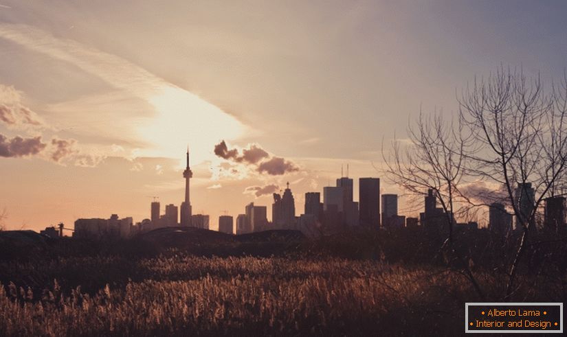 Photo of the city from afar