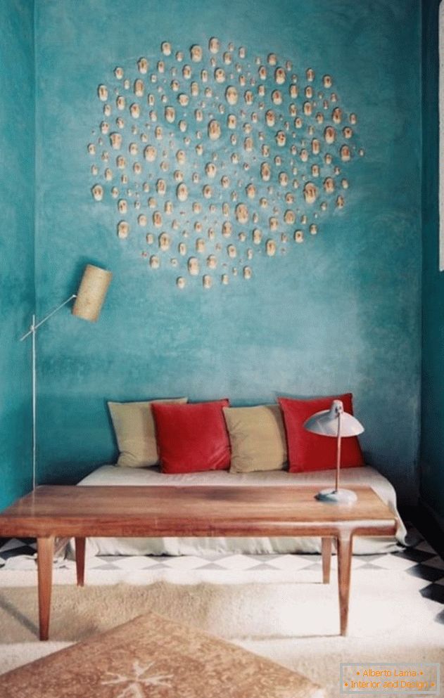 Wall decoration with Venetian plaster photo