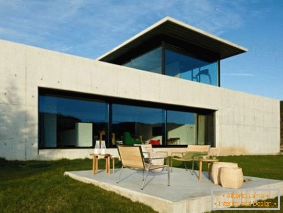 Design of a beautiful house in Spain