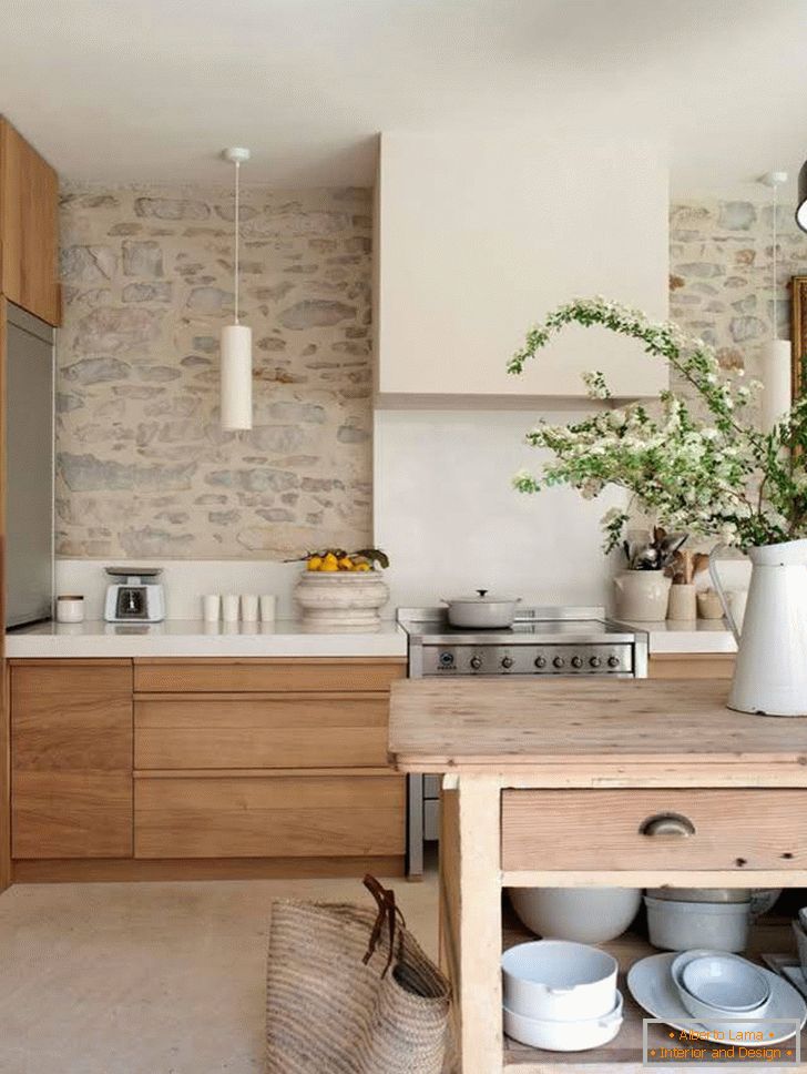 Quality kitchen furniture from a natural tree