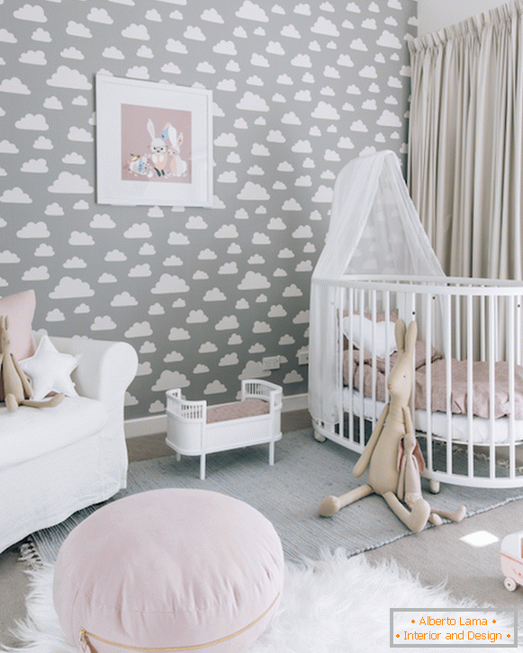 Gentle gray wallpaper in the nursery for girls - photo room