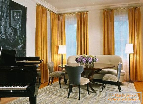 Yellow curtains in the neutral living room