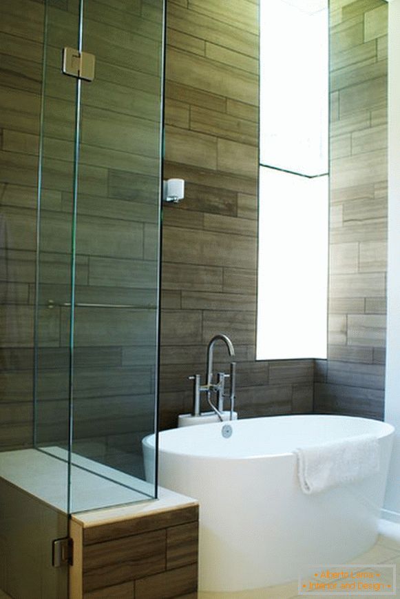 Compact shower unit and deep oval bath