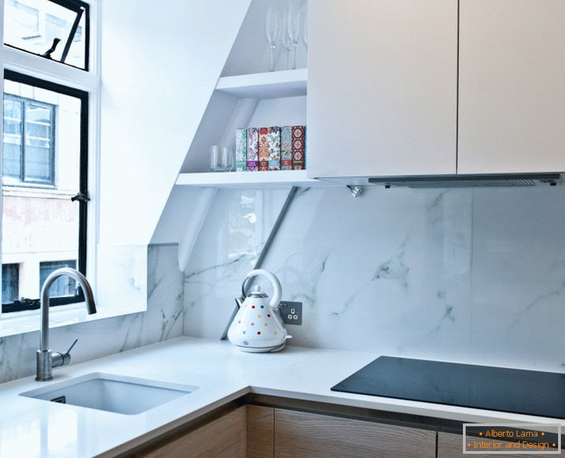 Marble decoration of kitchen walls