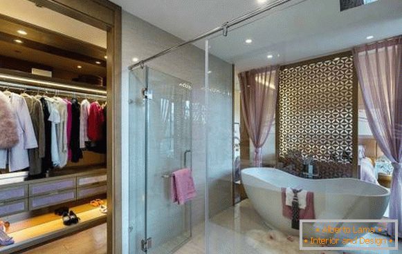 Private house - bathroom design and dressing room