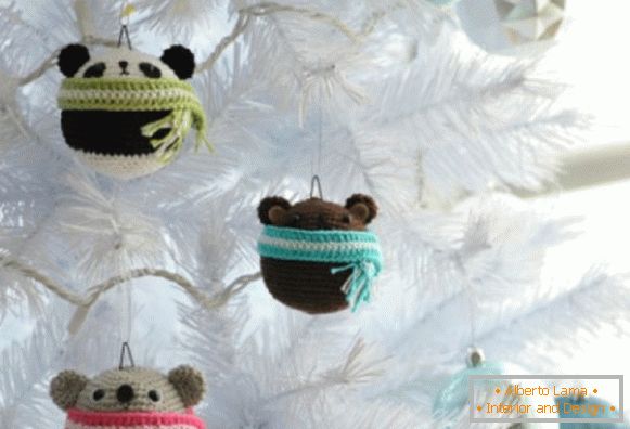 Knitted Bears for Christmas Tree Decoration