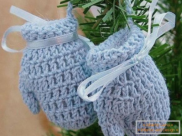 Knitted gloves for gifts for New Year